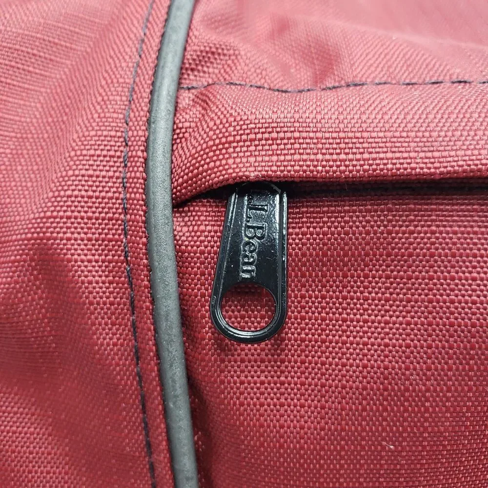 LL Bean Red Travel Messenger Bag Laptop Sleeve Carry On Organizer Crossbody